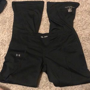 Under Armor black pants